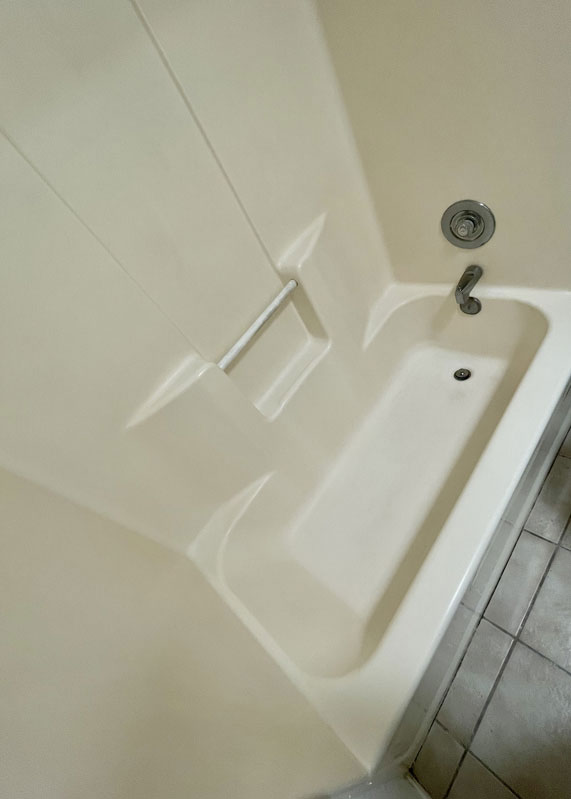 Bathtub after Canyon Cleaning service